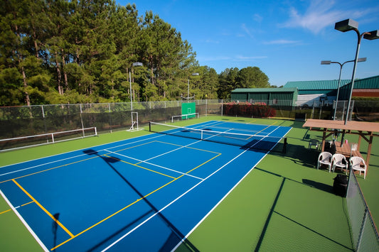 ¿Qué es el Pickleball? Todo lo que Necesitas Saber Sobre el Deporte que Está Revolucionando el Mundo